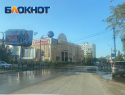 Вход в парк Знаний в Астрахани затопило фекалиями