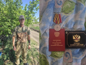 Астраханцу вручили награду за мужество и отвагу на СВО
