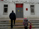Астраханцам раскрыли зарплаты учителей и педагогов в регионе
