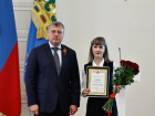 В преддверии Дня радио Игорь Бабушкин наградил астраханских связистов