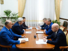 Игорь Бабушкин обсудил с главой ПЖД увеличение грузопотока через Астраханскую область