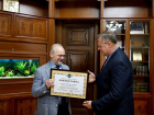 Гендиректор Южного центра судостроения получил поздравления от губернатора 