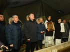 Астраханский губернатор возглавил Крестный ход в ночь Крещения