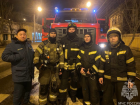 Астраханские пожарные вытащили пострадавшего из недр горящего дома