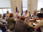 Двенадцать астраханцев сообщили о проблемах в регионе вице-губернатору