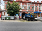 Коллаборация Блокнота и чиновников: в центре Астрахани оперативно навели порядок 