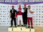 Астраханец одолел пятикратного чемпиона мира в борьбе на поясах