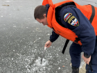 Толщина льда на водоемах Астрахани опасна для жизни