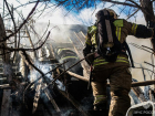 В центре Астрахани более 40 пожарных тушили жилой дом