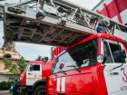 Восемь гаражей и одна машина пострадали в крупном пожаре в Астрахани