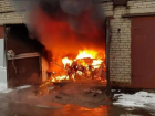 В Астраханской области на пожаре в гараже пострадал 44-летний мужчина