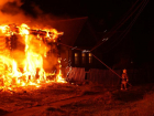 За ночь в Астраханской области сгорели летняя кухня и жилой дом