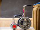 Астраханская прокуратура помогла ребенку-инвалиду получить кресло-коляску