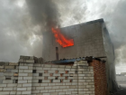 Астраханцам назвали причины возгорания в магазине и крупного пожара в селе
