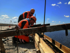 Астраханские дорожники начали ремонт 14 мостов