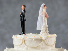 В Астраханской области число браков и разводов практически сравнялось