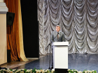 Астраханский губернатор наградил сотрудников социальной сферы 