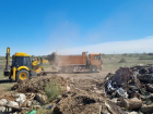 В Астрахани образовался несанкционированный мусорный полигон