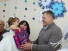 Астраханский губернатор навестил семьи участников СВО в Харабалинском районе