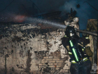 Крупный пожар в центре Астрахани тушили больше часа 43 спасателя