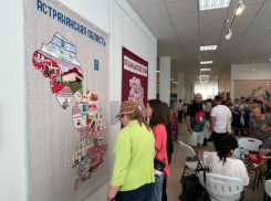 Вышитую карту Астраханской области презентовали на Всероссийском фестивале