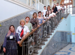 Экскурсию в рамках проекта «Книжный вагон» провели на железнодорожном вокзале Астрахани