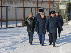 Новый прокурор Астраханской области проверил исправительную колонию № 6