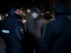 Ночью в Астрахани ловили подростков в алкогольном опьянении