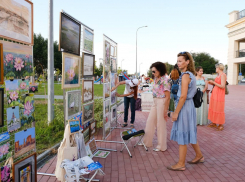 В Астрахани прошло торжественное открытие фестиваля Лотосов