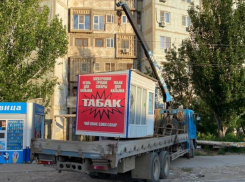 Астраханская администрация продолжает бороться с незаконной торговлей