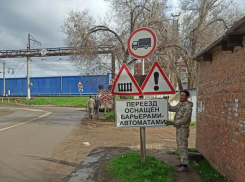 Новые знаки, пешеходные переходы, ограждения: что делают на дорогах в Астрахани