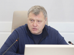 Игорь Бабушкин поручил увеличить до 250 тысяч выплаты астраханским военнослужащим