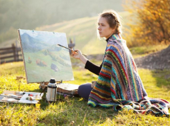 В Астрахани люди культуры получают господдержку