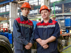 Сотрудники Астраханского ТРЗ создали инновационный имитатор датчика локомотивов