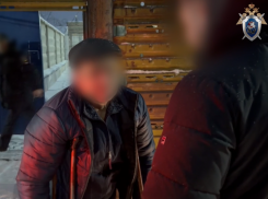 Астраханский следком задержал мужчину по подозрению в развратных действиях