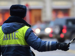 Возмущённый обвинением астраханец сломал палец инспектору ДПС
