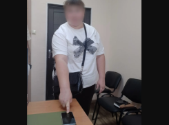 Астраханка заплатила за доверие коллеге более 1,6 миллиона рублей