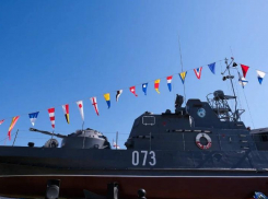В Астрахани 25 контрактников присоединились к морской пехоте
