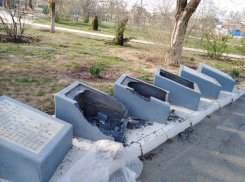 В Астраханской области вандалы осквернили памятник героям войны