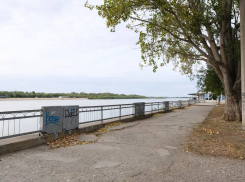 В Астрахани реконструируют набережную