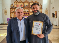 Астраханского священника наградили за защиту прав бездомных людей