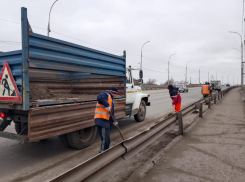 В Астрахани зачищают Новый мост