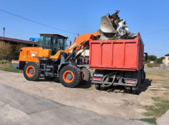 За два выходных астраханцам убрали 16 стихийных свалок