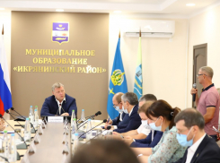 Игорь Бабушкин рассекретил зарплаты работников завода Красные Баррикады