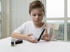 Астраханская прокуратура помогла ребёнку-инвалиду с сахарным диабетом получить глюкометр