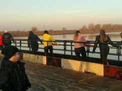 18 марта на некоторых переправах Володарского района Астраханской области встали паромы