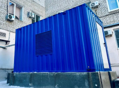 В астраханском онкодиспансере установили новую дизельную электростанцию