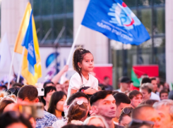 Игорь Мартынов поздравил астраханцев с Международным днем защиты детей