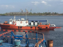 В Астрахани «Морспасслужба» ликвидировала крупное загрязнение на реке Волга