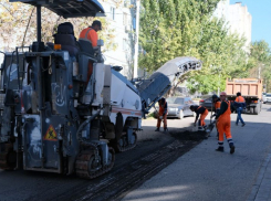 В Астрахани ремонтируют проблемный участок